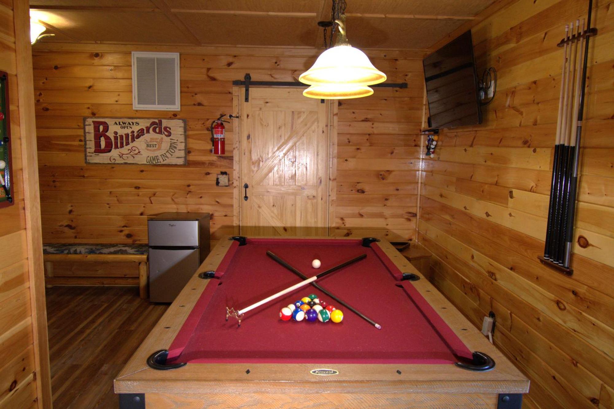 Bear Country Cabin Севьервилл Экстерьер фото